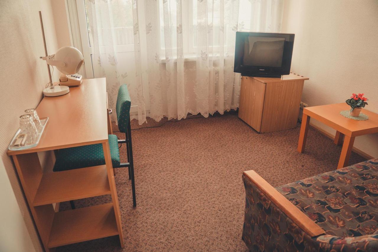 Hotell Paeaesuke Jõhvi Exterior foto