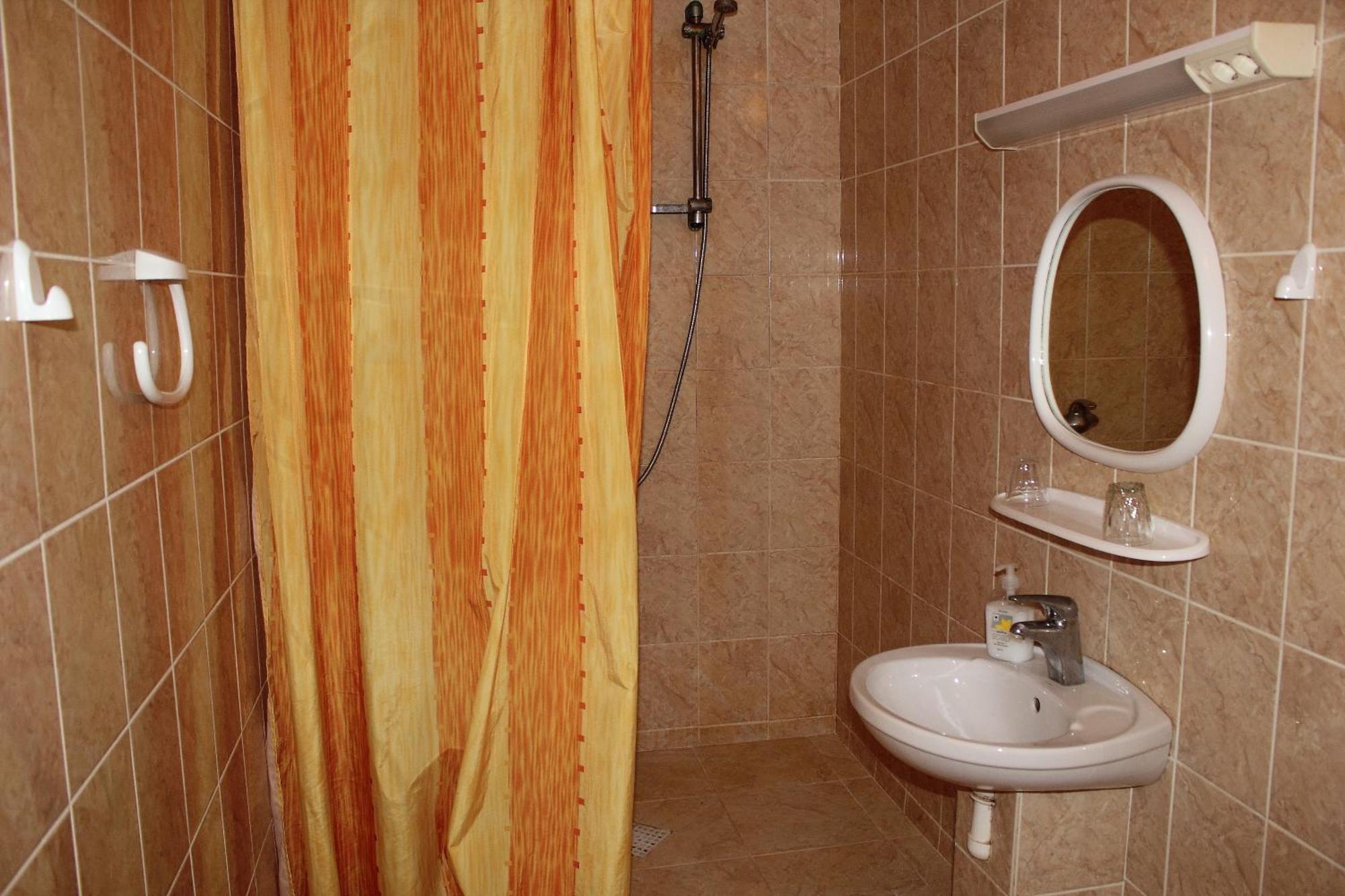 Hotell Paeaesuke Jõhvi Quarto foto
