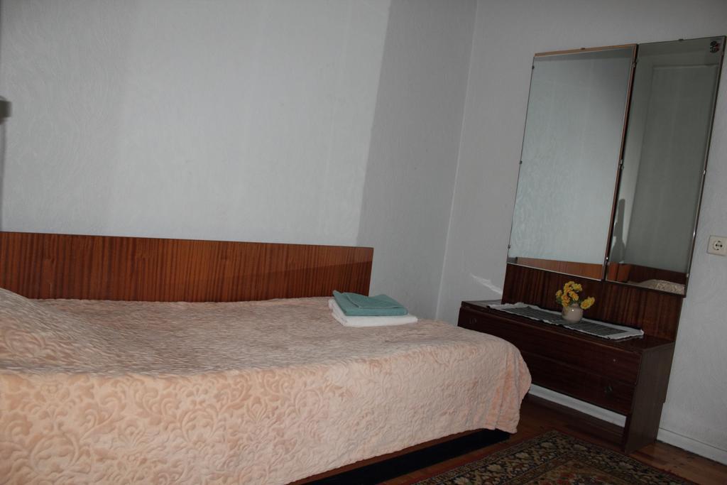 Hotell Paeaesuke Jõhvi Quarto foto