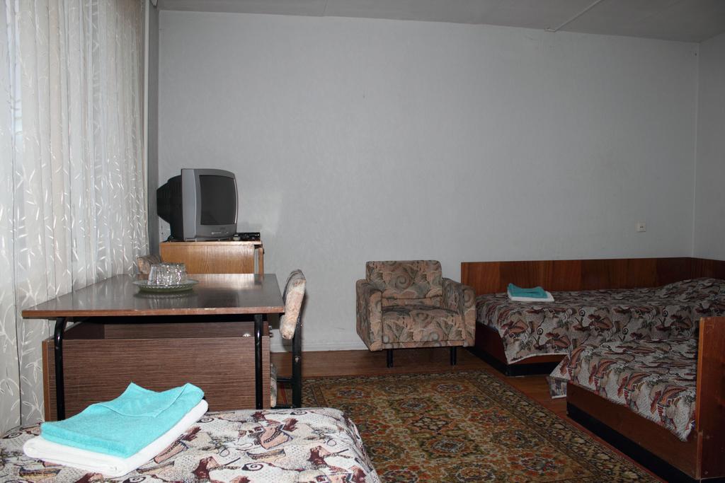 Hotell Paeaesuke Jõhvi Quarto foto