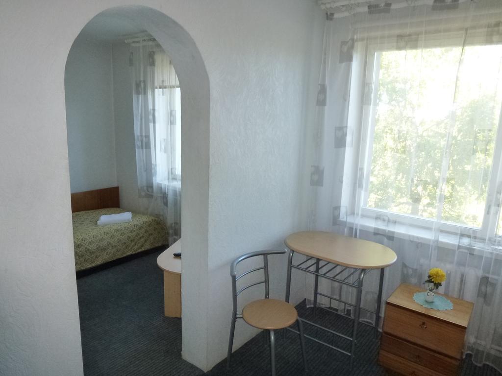 Hotell Paeaesuke Jõhvi Quarto foto
