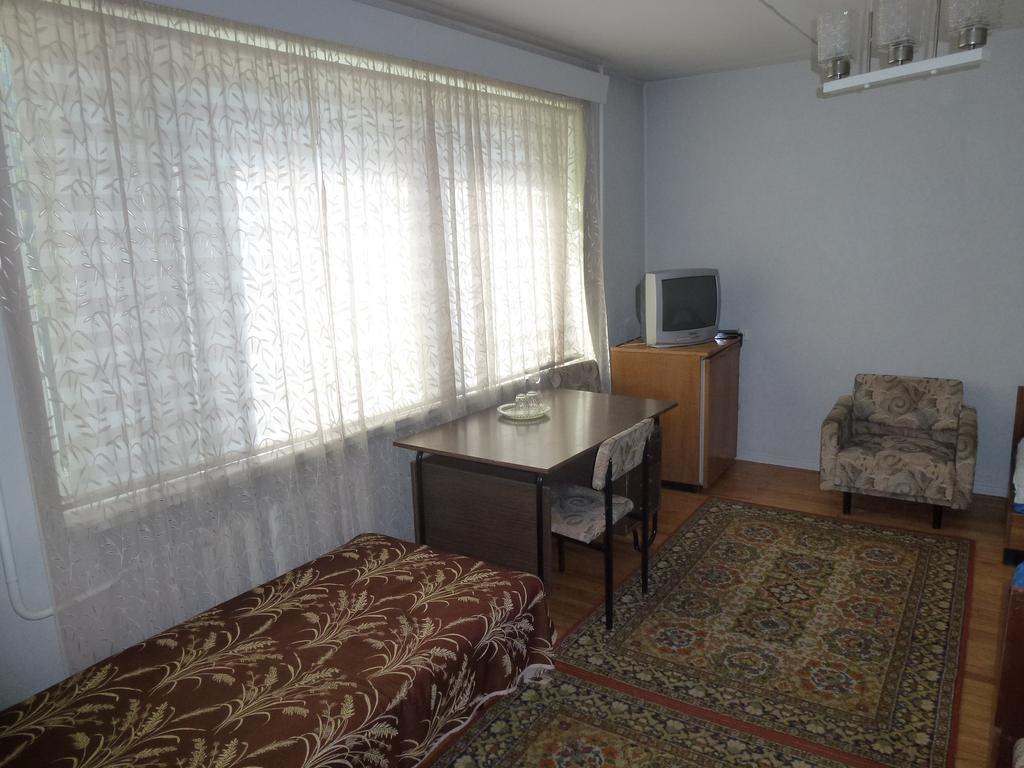 Hotell Paeaesuke Jõhvi Quarto foto